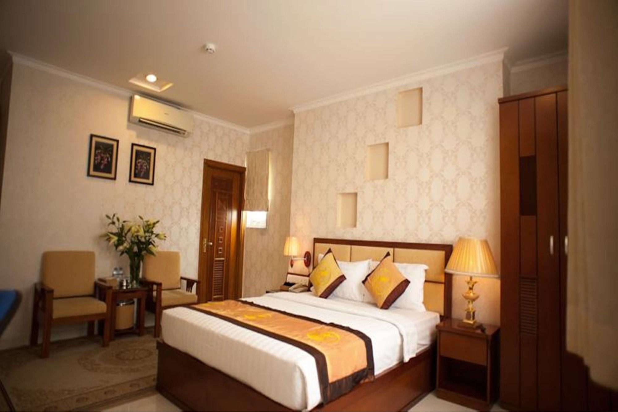 Adora Hotel Хошимін Екстер'єр фото